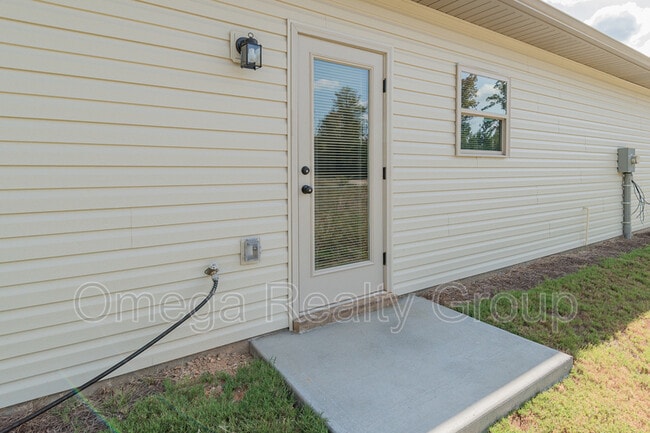Building Photo - 112 Brookside Way