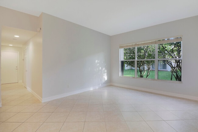 Building Photo - 11351 Majestic Acres Terrace