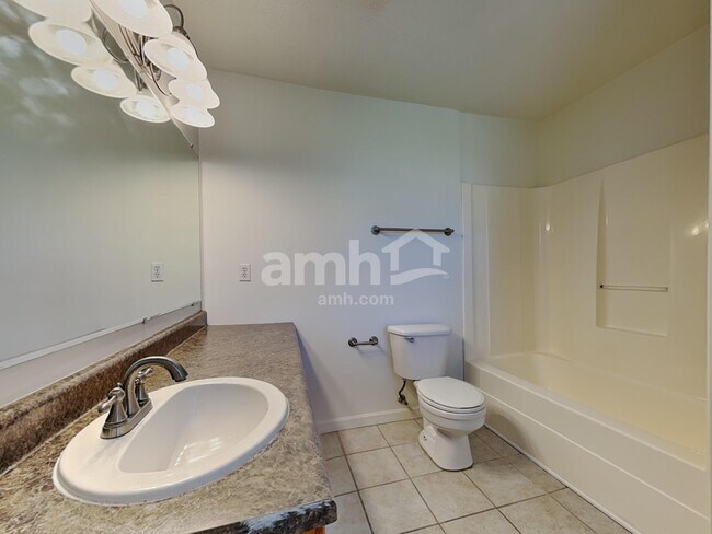 Building Photo - 2114 Post Oak Ln