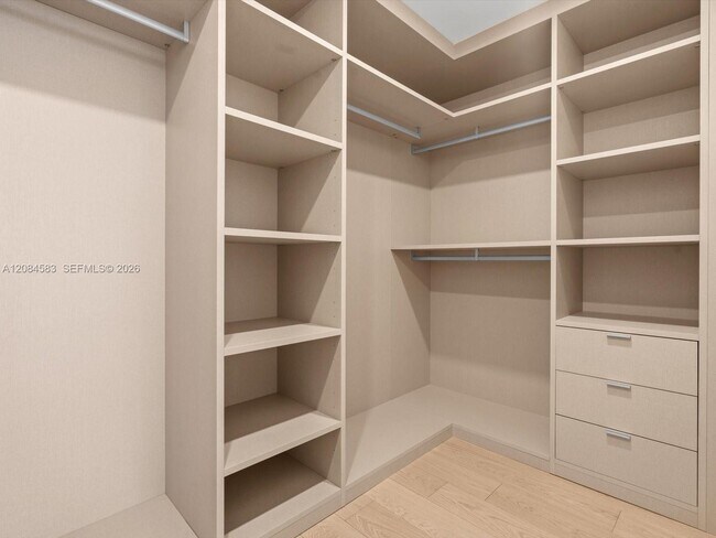Building Photo - 2200 Brickell Ave