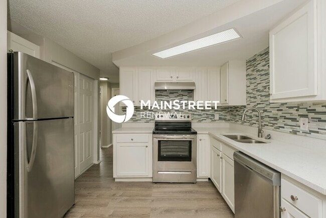 Building Photo - 4 Bedroom Pet-Friendly Home in HOLIDAY, FL...