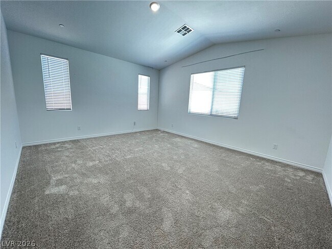 Building Photo - 2276 Luna Hvn St