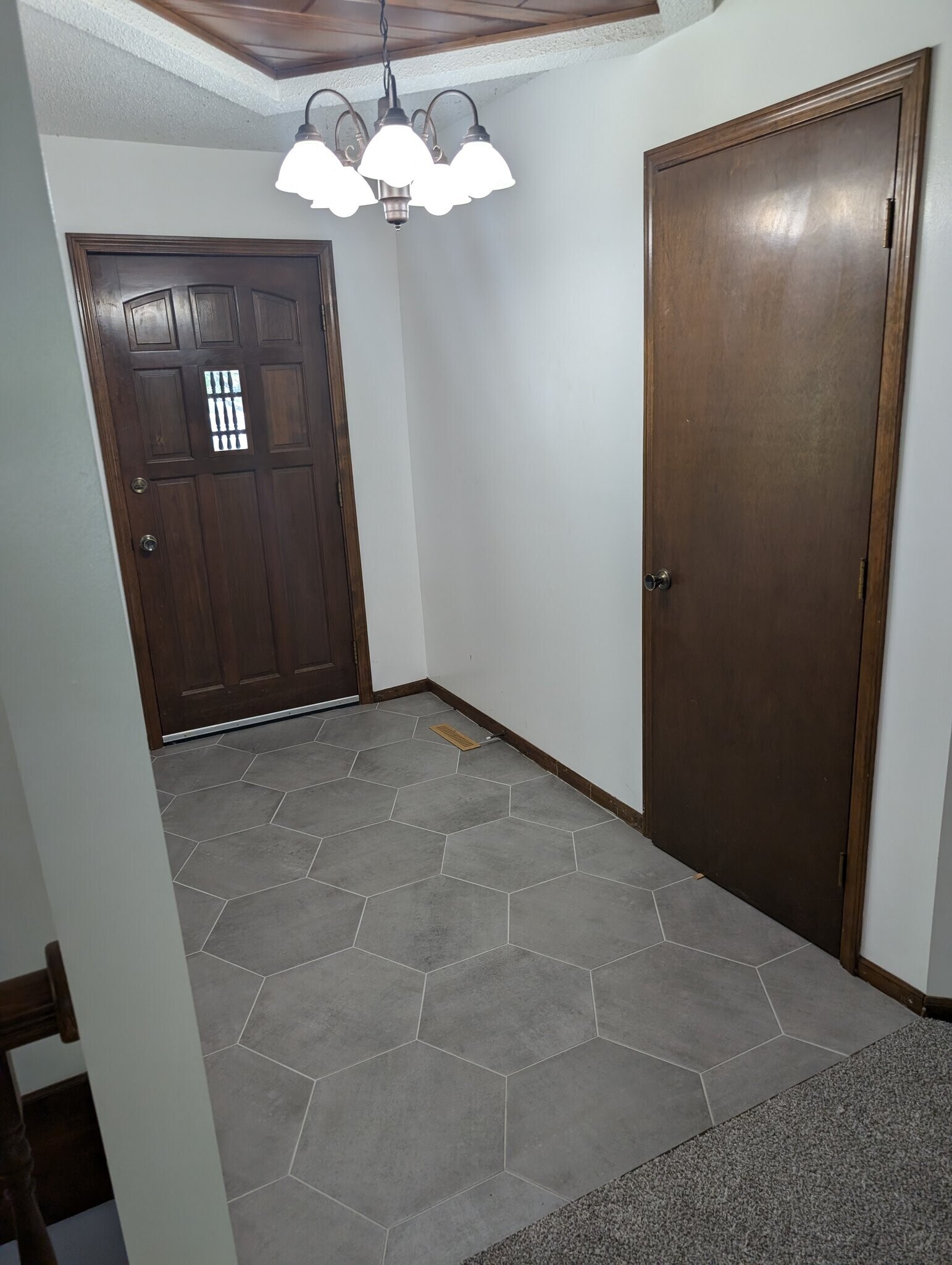 Building Photo - 430 N Persimmon Dr