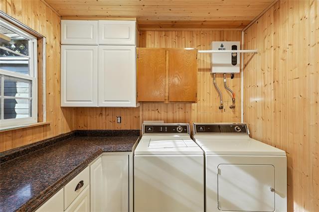 Building Photo - 644 Bellaire Dr