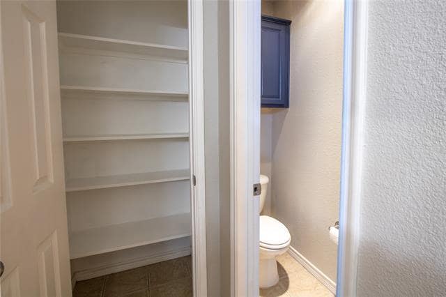 Building Photo - 6805 Terbet Ct