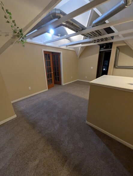 Building Photo - 39 Oxford St