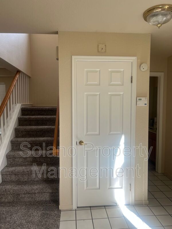 Building Photo - 411 Dickey Ct