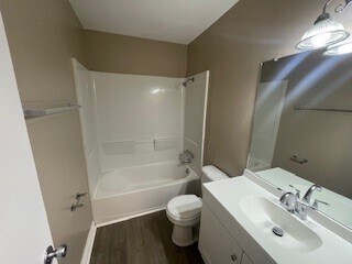 Building Photo - 44051 Stein RoadApt 1