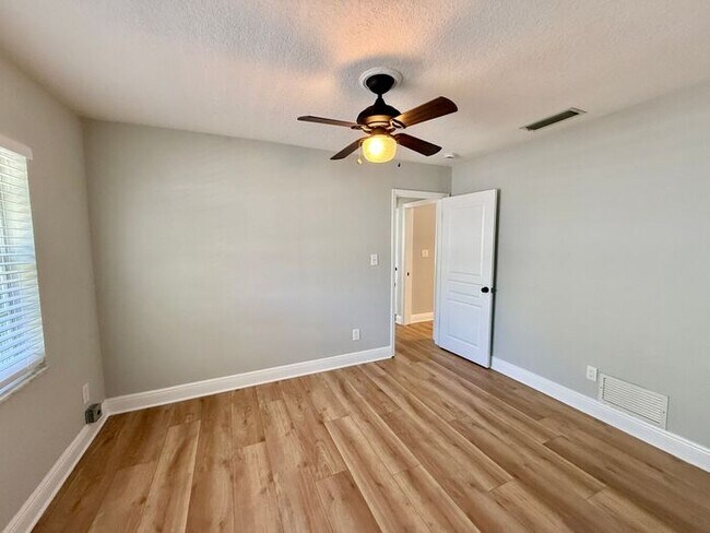 Building Photo - 4/3 WINTER PARK POOL HOME WITH WINTER PARK SCHOOLS! (Orange County Winter Park Schools)