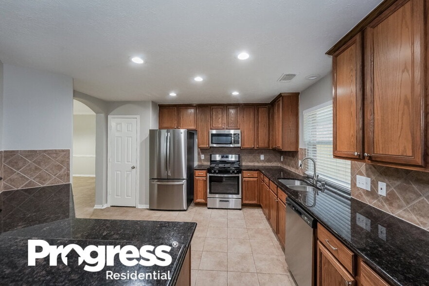 Building Photo - 7811 Iris Glen Ln