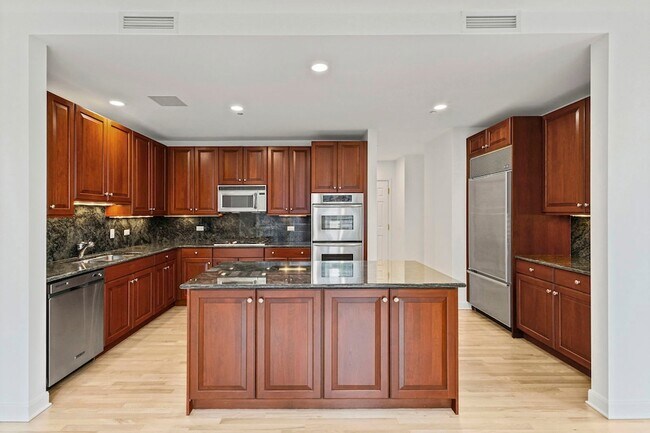 Building Photo - 415 E North Water St