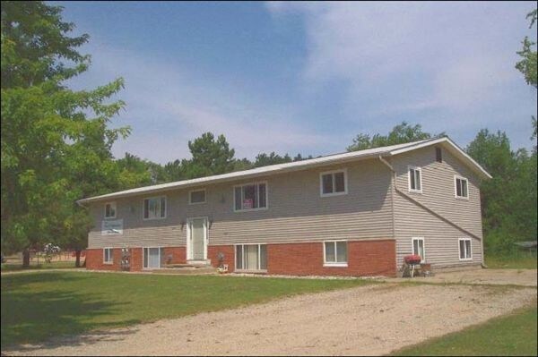 Primary Photo - 2 br, 1 bath 4plex - West Main St. 4-Plex ...