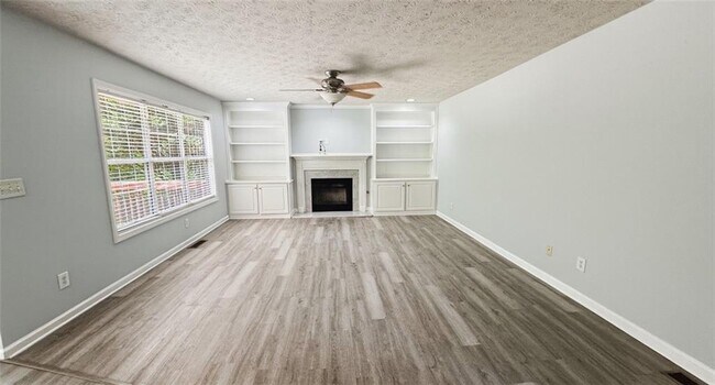 Building Photo - 326 Canterbury Pl Dr
