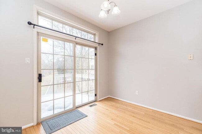 Building Photo - 5128 Barness Ct