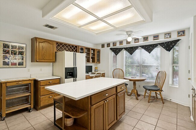 Building Photo - FURNISHED OAKWELL FARMS SINGLE-STORY