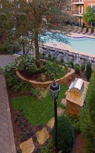 Building Photo - 901 Abernathy Rd NE