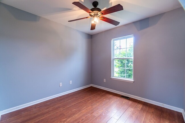 Building Photo - Beautiful one-level 3-Bedroom 2-Bath Ranch...