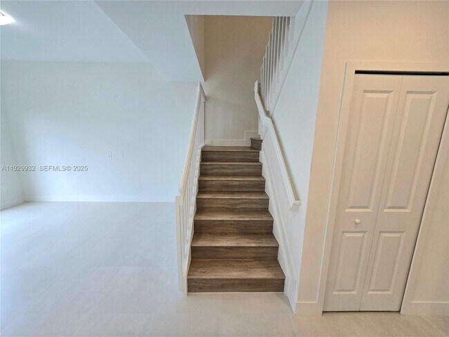 Building Photo - 34526 SW 191st Ave