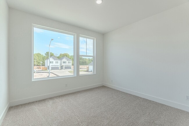 Building Photo - 7707 Inwood Grv Ln