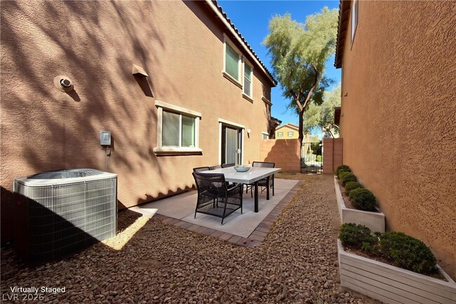 Building Photo - 9937 Baron Coast St