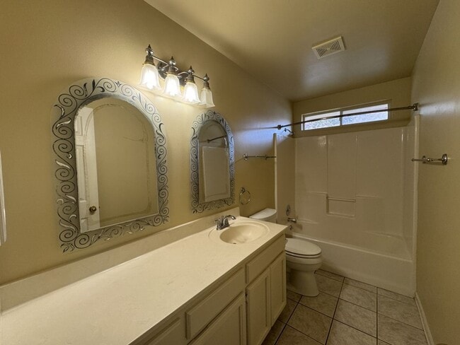 Building Photo - Eagle Creek Subdivision