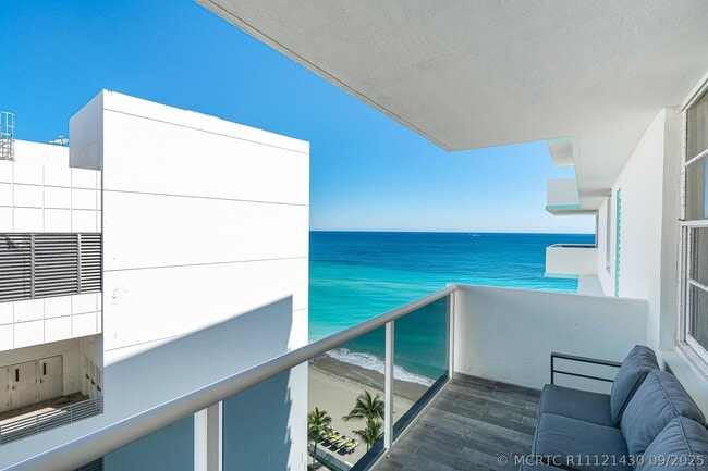 Building Photo - 3725 S Ocean Dr