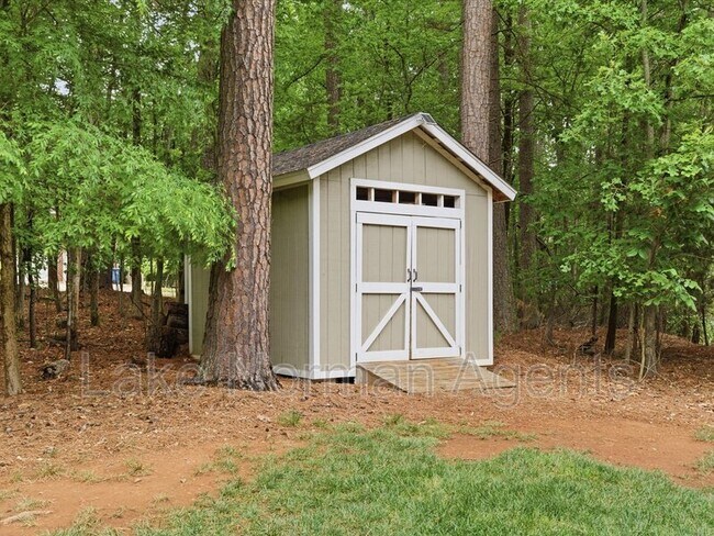 Building Photo - 505 Stonemarker Rd