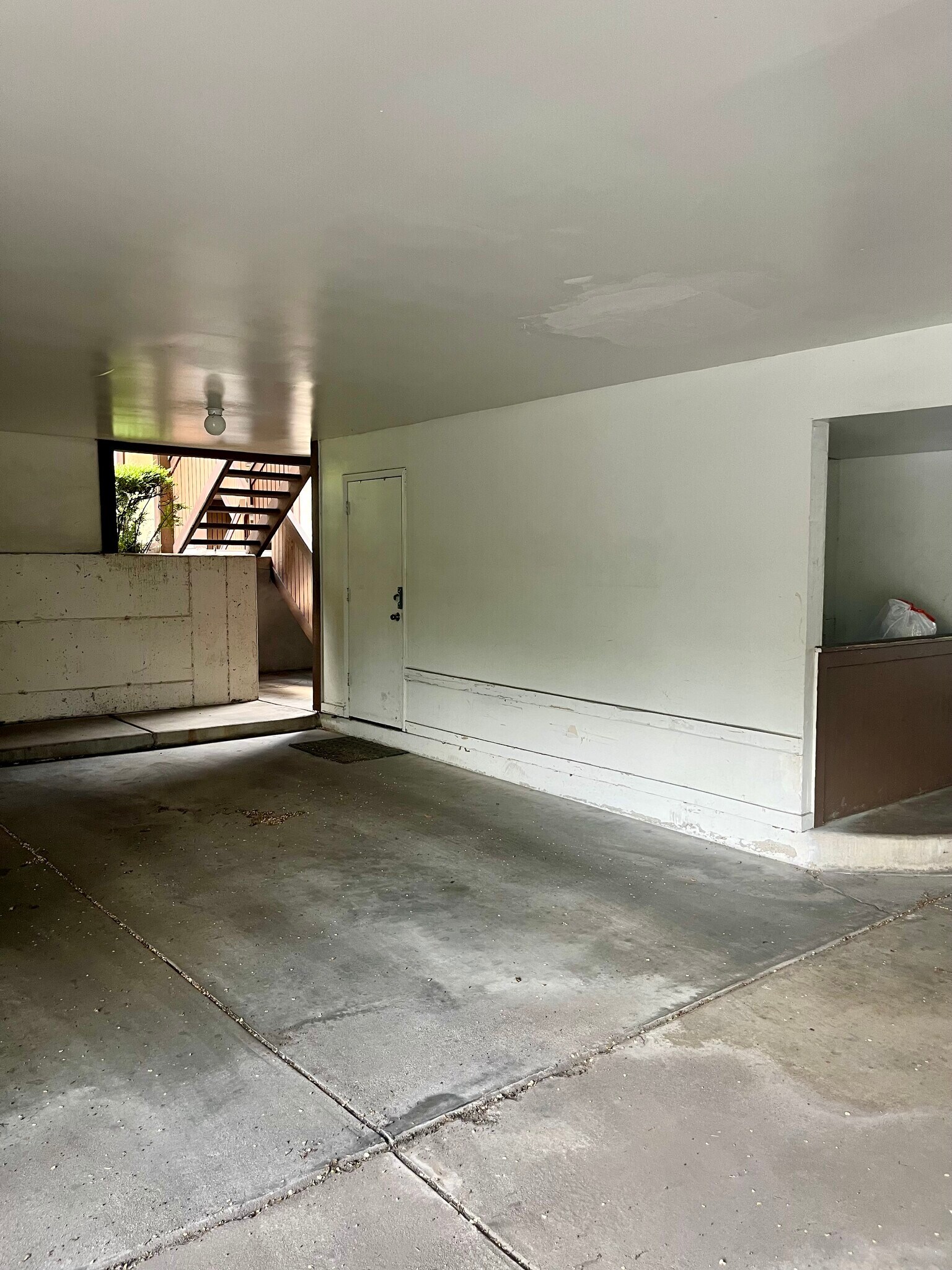 Building Photo - 1087 E Countrywoods Cir