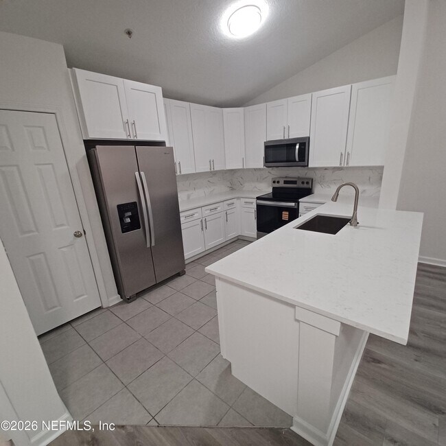 Building Photo - 575 Oakleaf Plantation Pkwy