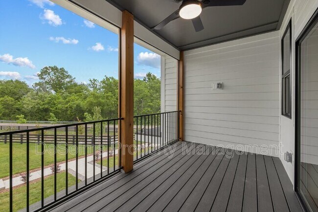 Building Photo - 337 Sophia Rain Dr