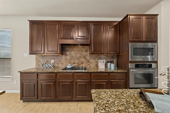 Building Photo - 10907 Lombardia Ct
