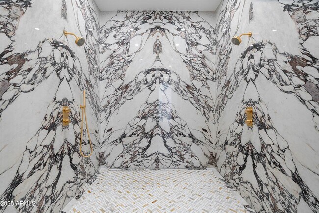 Building Photo - 54 W Palm Ln