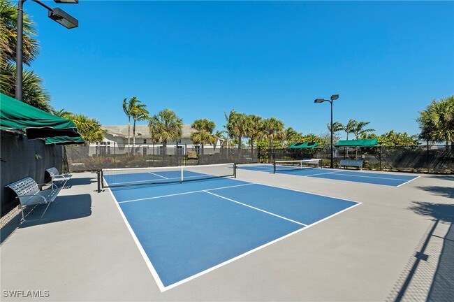 Building Photo - 8897 Redonda Dr