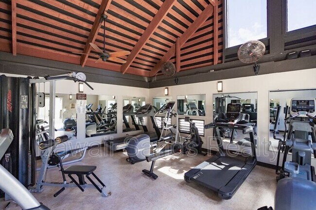 Building Photo - 500 Lunalilo Home Rd