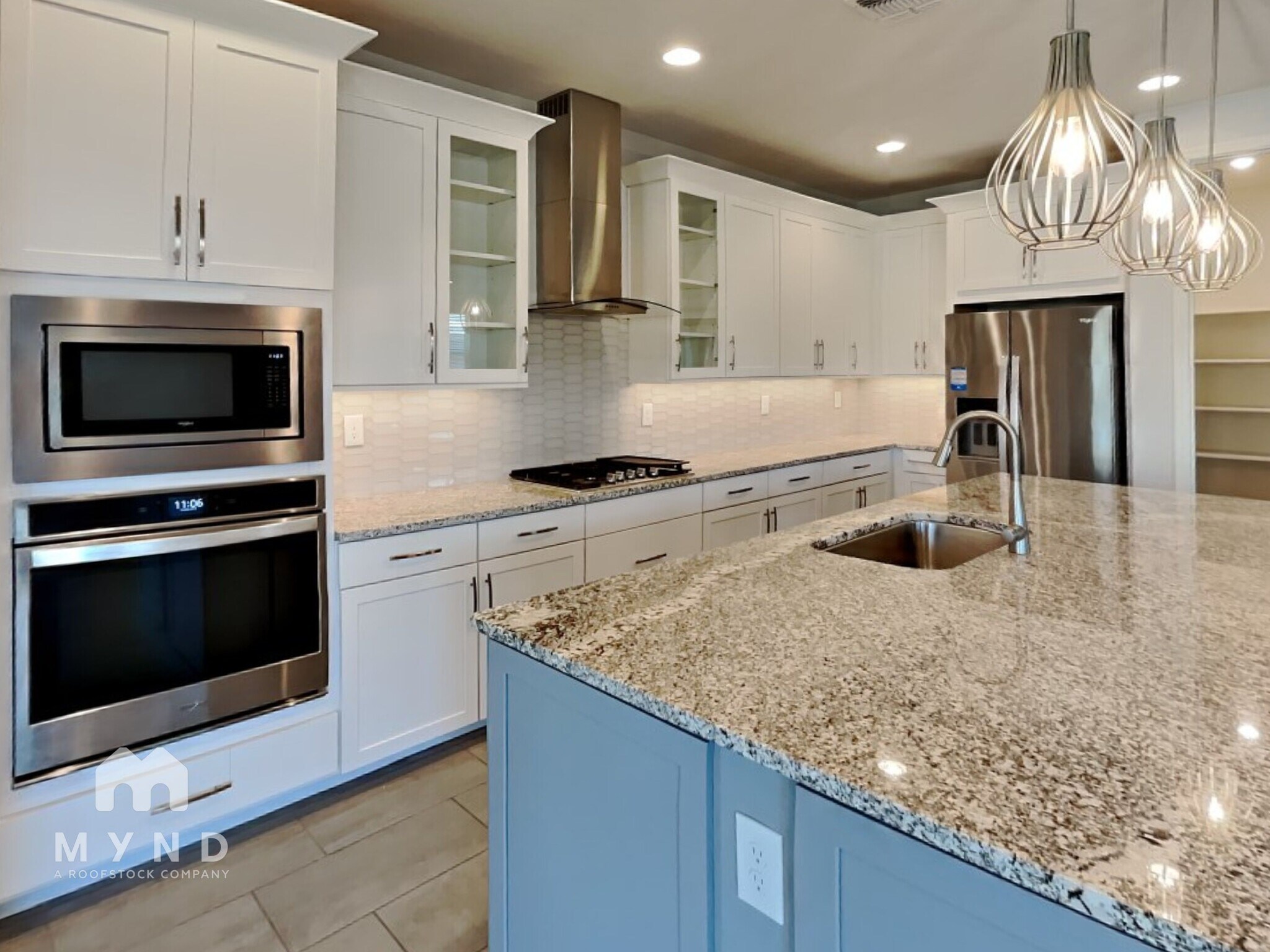 Building Photo - 720 E Silver Canyon Pl