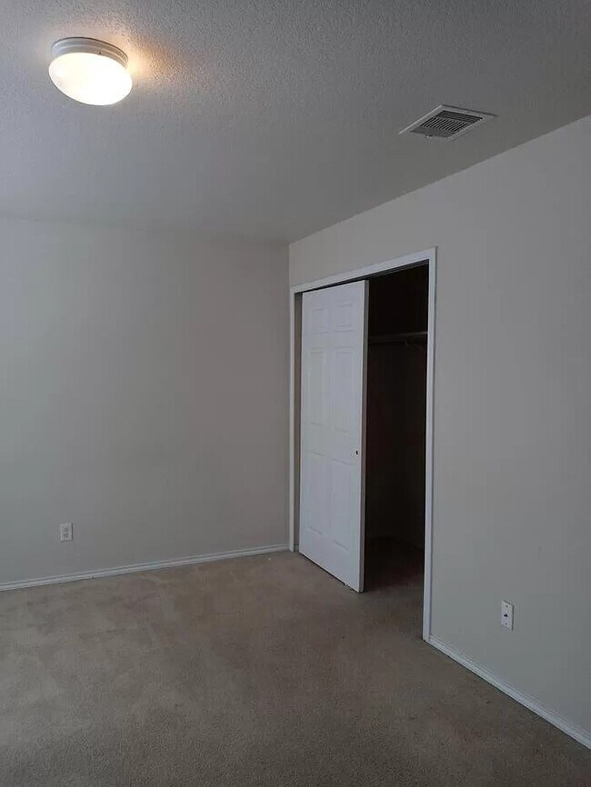 Building Photo - 11231 Sierra Trail