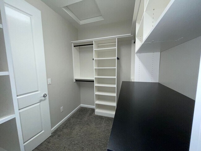 Building Photo - Beautiful Home in 55+ Community