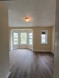 Building Photo - 941 Linden Ave