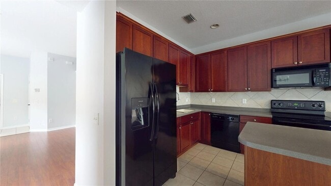 Building Photo - 17531 Hugh Ln