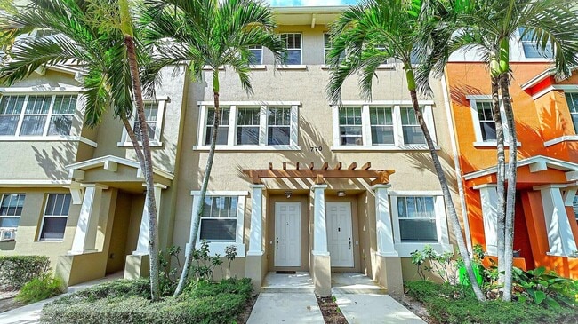 Building Photo - 770 Millbrae Ct
