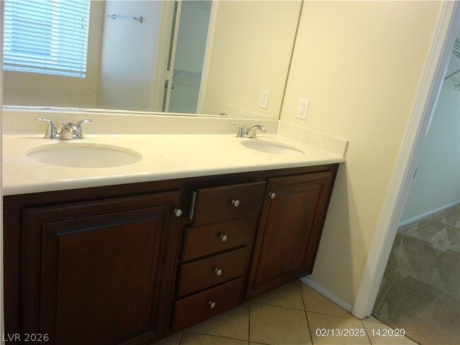 Building Photo - 6644 Pine Siskin Pl