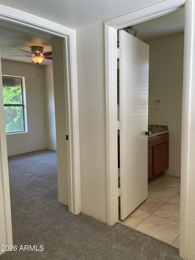 Building Photo - 10431 North 11th St