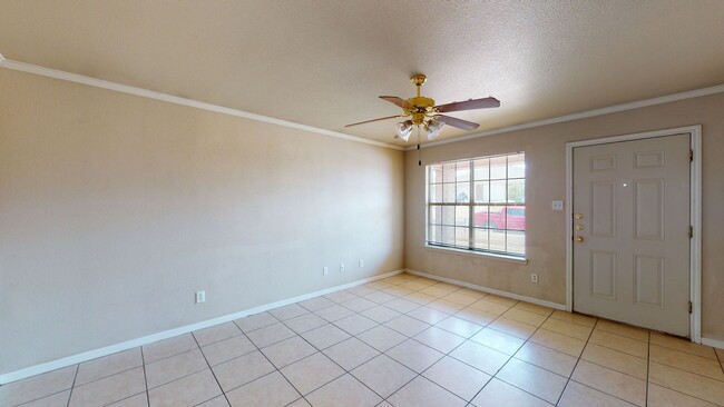 Building Photo - PRICE IMPROVEMENT NOW ONLY $1295!!!!!!