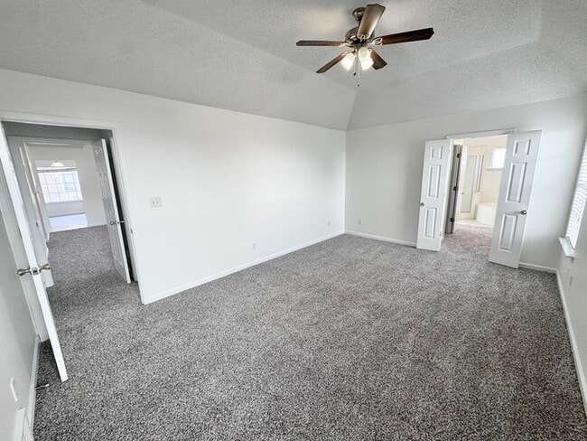 Building Photo - 11230 Cashmere Wood Dr