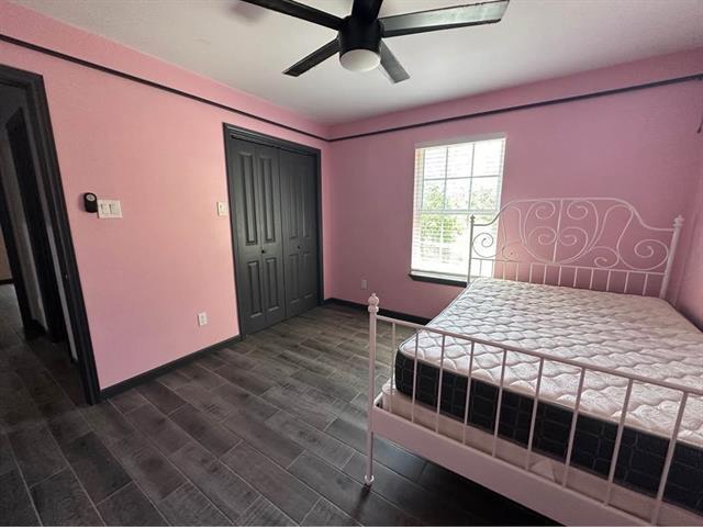 Building Photo - 204 Clearwood Dr