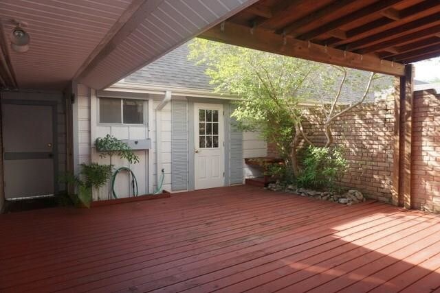 Building Photo - 1525 Ramada Dr