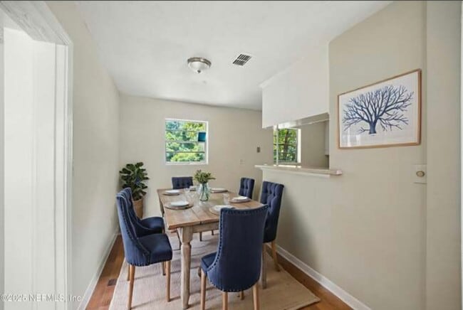 Building Photo - 1841 Debutante Dr