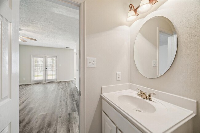 Building Photo - 4918 Comal River Loop
