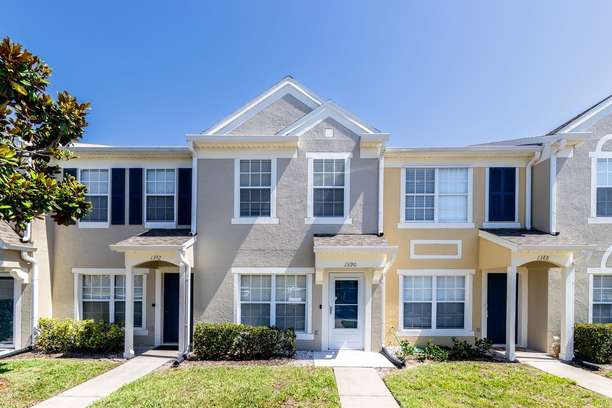 Building Photo - 1390 Hampton Park Ln