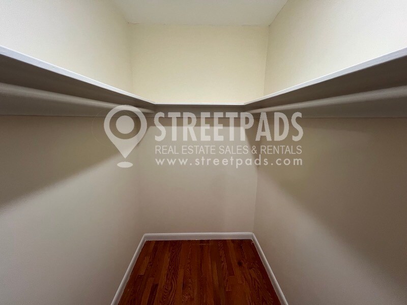 Building Photo - 2018 Commonwealth Avenue